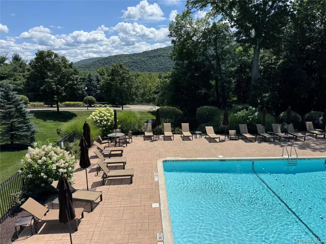 $625,000 | 14 Pritchard Court, Fishkill, NY 12508