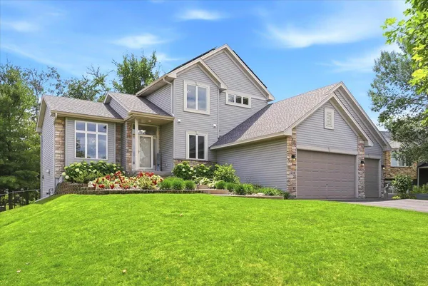 $525,000 | 1218 152nd Lane Northwest, Andover, MN 55304