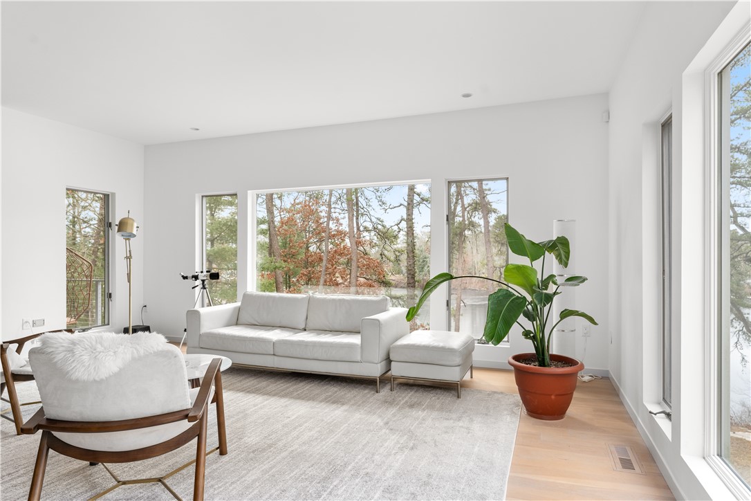 21 Fairview Avenue Hopkinton, RI 02832 - Photo 13 of 50