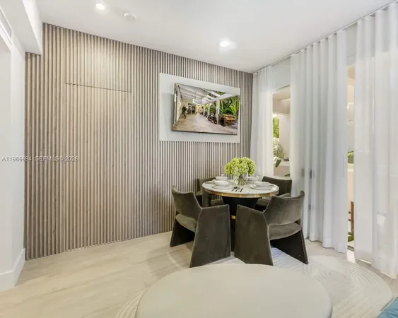 $5,500 | 100 Collins Avenue, Unit 202, Miami Beach, FL 33139