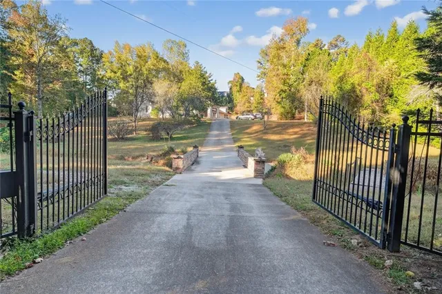 $1,299,900 | 3309 Bethany Bend, Alpharetta, GA 30004