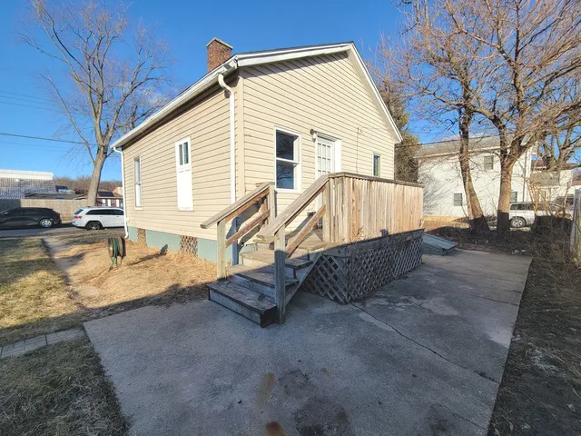 $985 | 533 Deleon Street, Ottawa, IL 61350