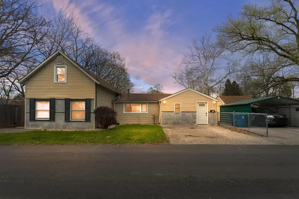 $335,000 | 656 South 4th Street, Chesterton, IN 46304