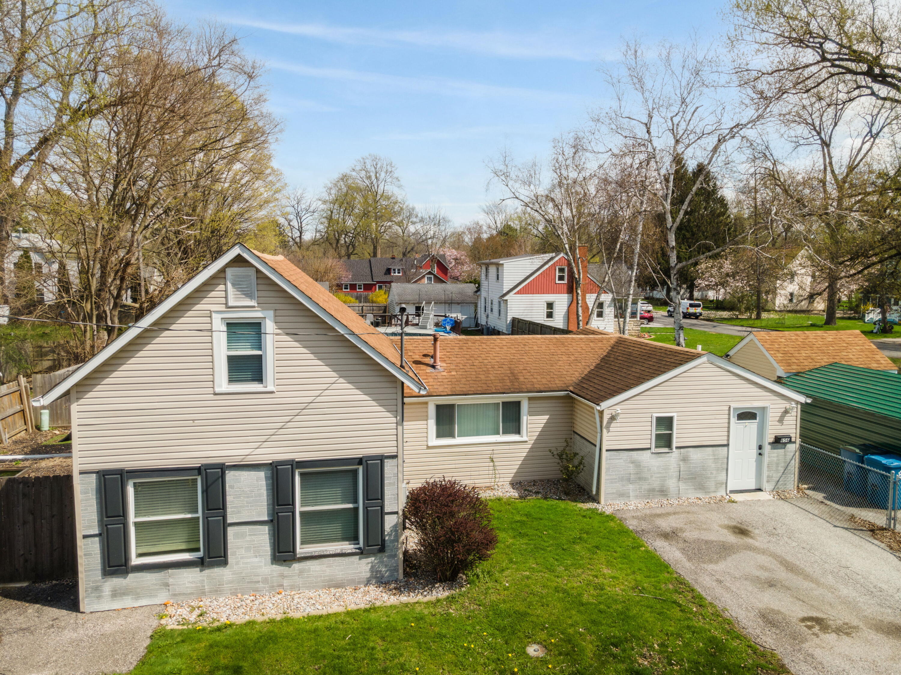 656 South 4th Street Chesterton, IN 46304 - Photo 3 of 22 3000x2250