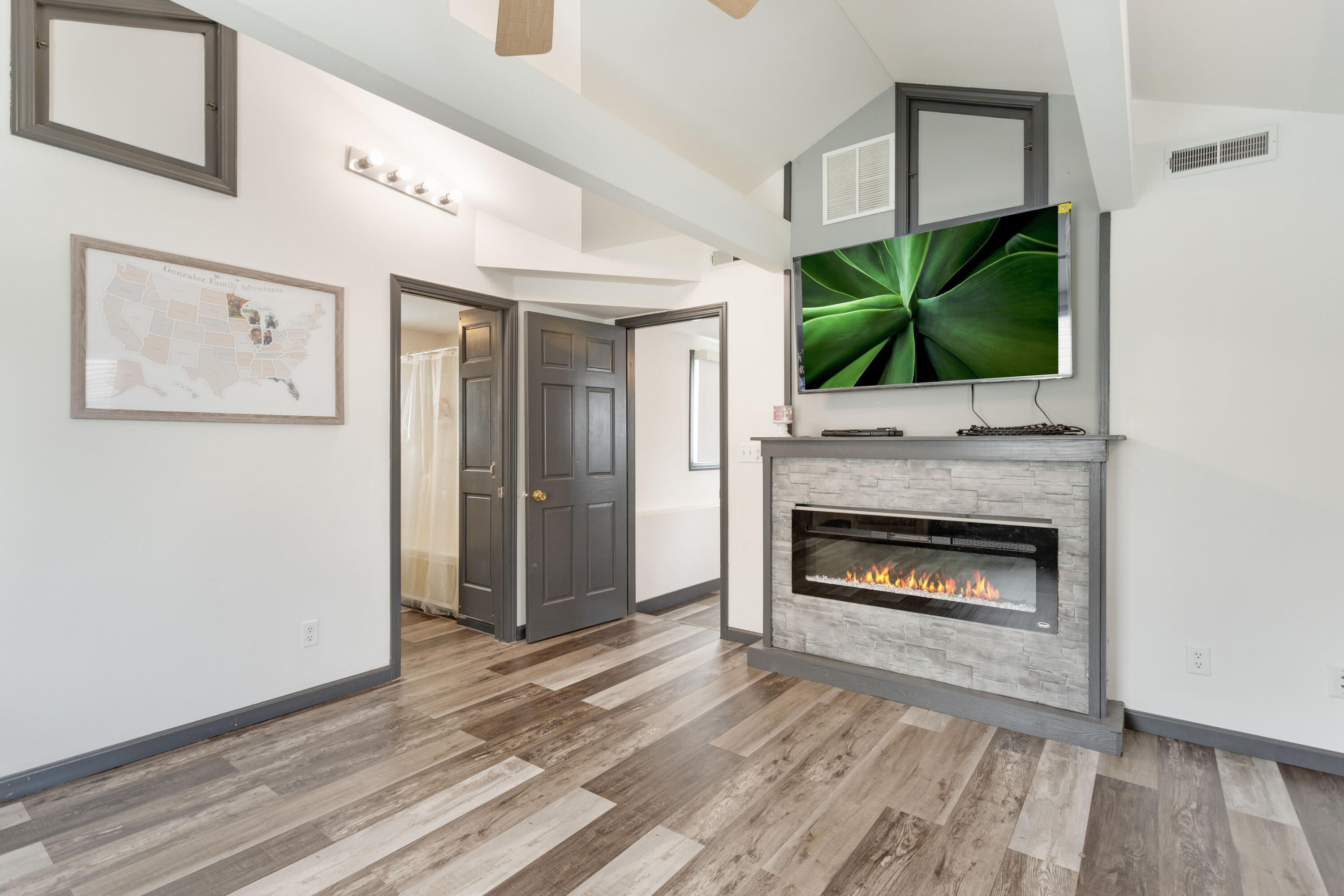 656 South 4th Street Chesterton, IN 46304 - Photo 6 of 22 3000x2000