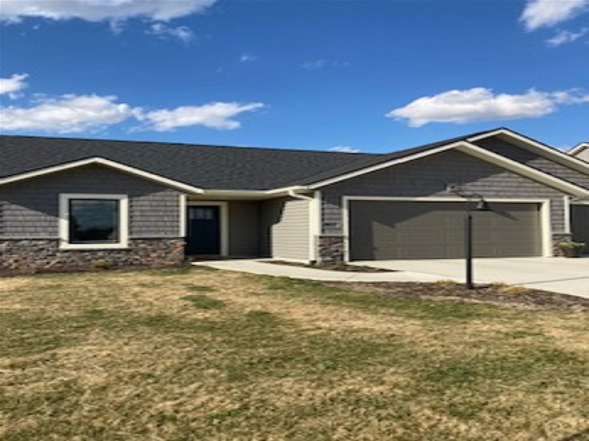 8627 Raceborg Place Fort Wayne, IN 46835 - Photo 1 of 16
