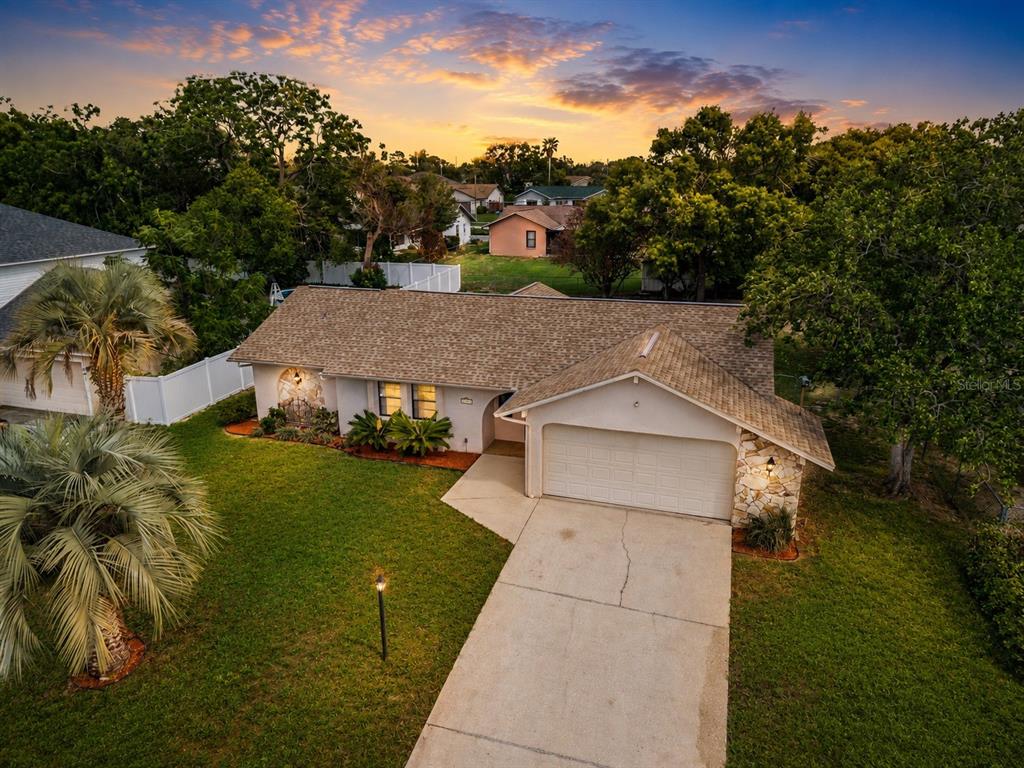 11312 Sedgefield Avenue Spring Hill, FL 34608 - Photo 4 of 28