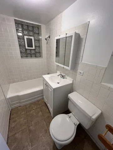 $695,000 | 5700 North Parkside Avenue, Chicago, IL 60646