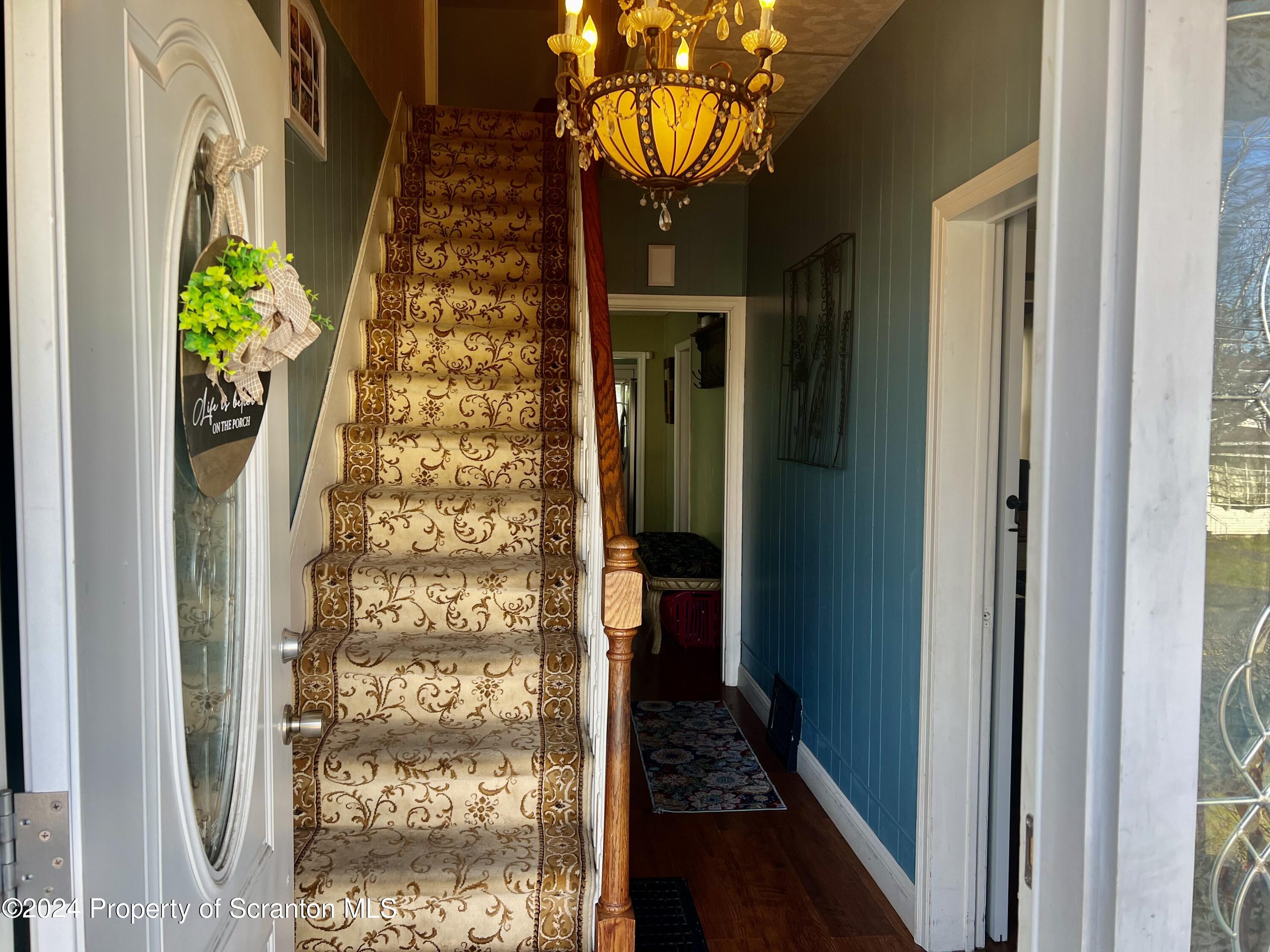 1237 Main Street Pittston, PA 18641 - Photo 3 of 41 Gallery Image 3
