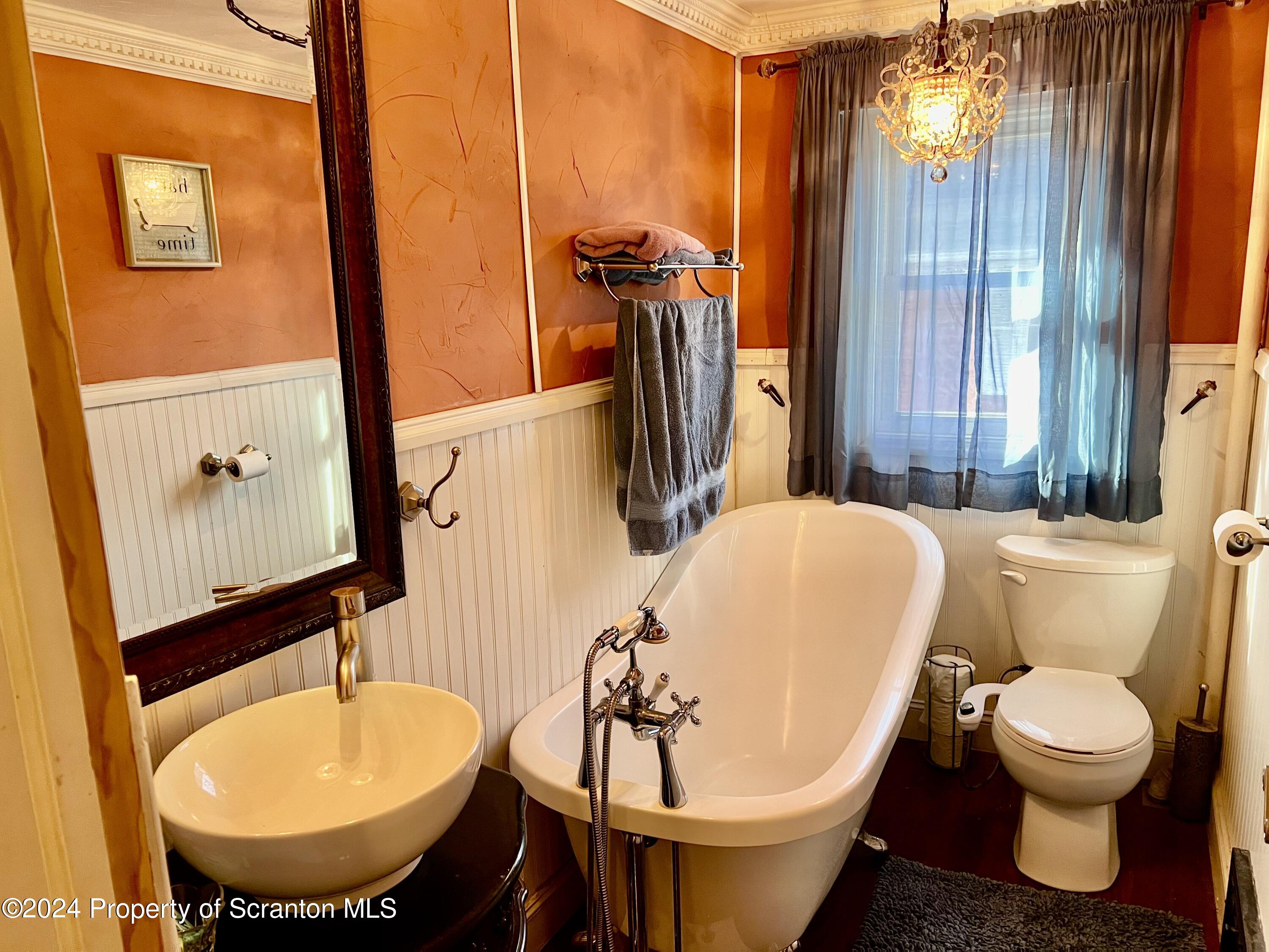 1237 Main Street Pittston, PA 18641 - Photo 31 of 41 Gallery Image 31