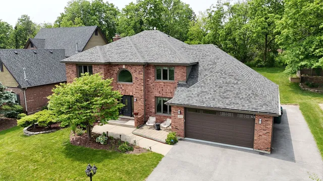 $660,000 | 15022 South Woodcrest Avenue, Homer Glen, IL 60491