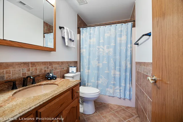 $660,000 | 15022 South Woodcrest Avenue, Homer Glen, IL 60491