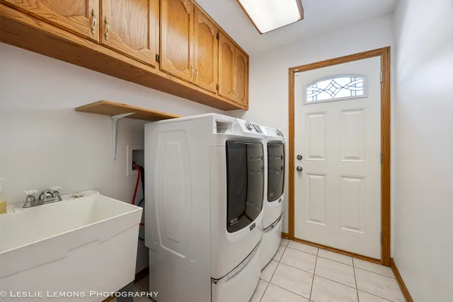 $660,000 | 15022 South Woodcrest Avenue, Homer Glen, IL 60491