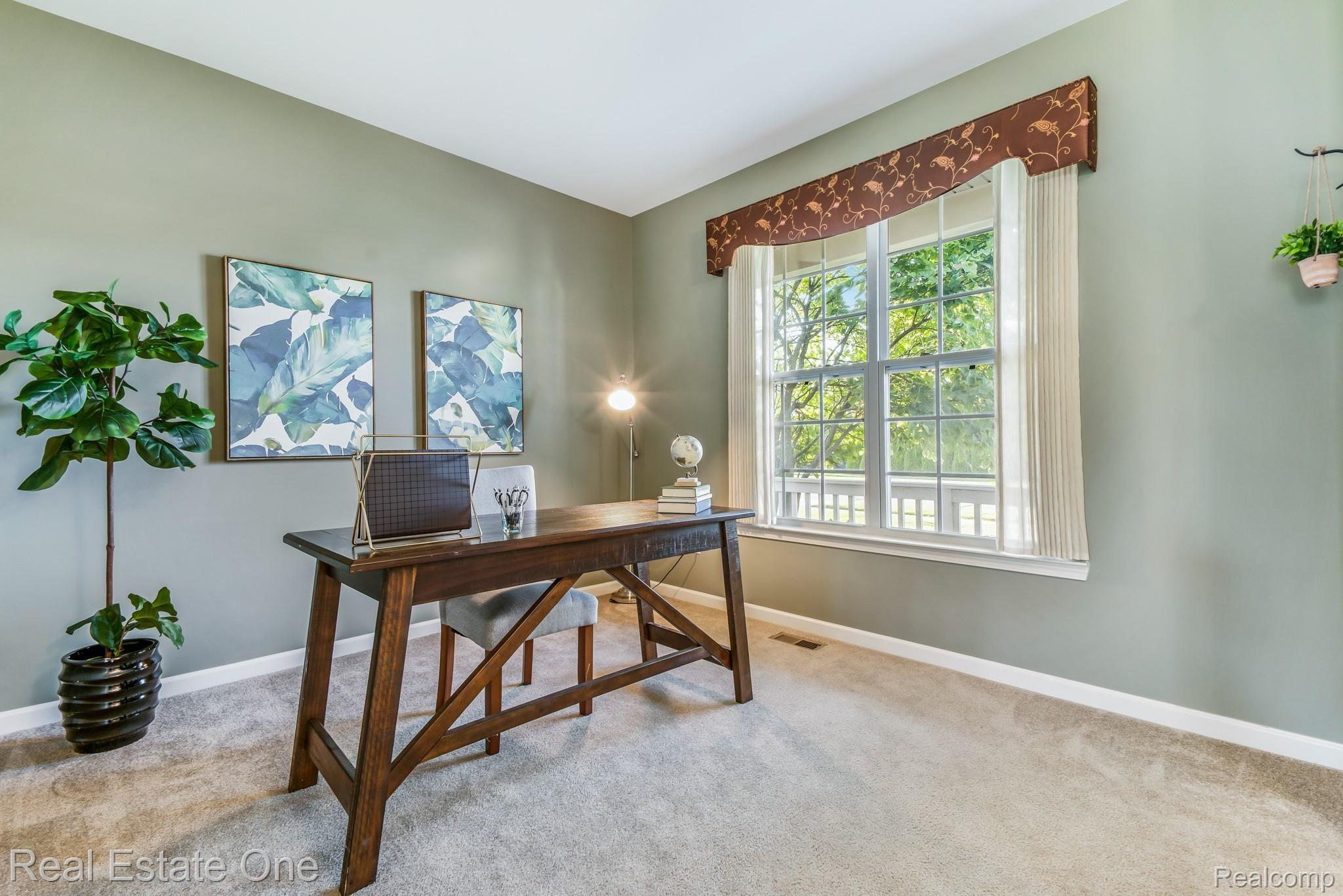 3475 Talbert Circle Rochester, MI 48307 - Photo 10 of 43 11y5oibjpxbmv165k8fk9uk2akk4yud2ofe4mnud.jpg