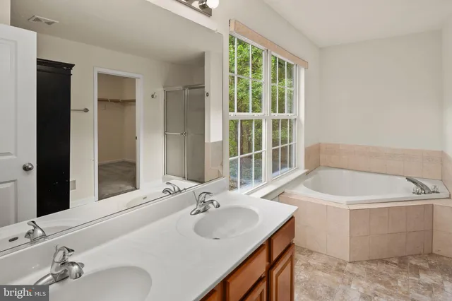 $3,495 | 404 Payne Way, Glen Burnie, MD 21060