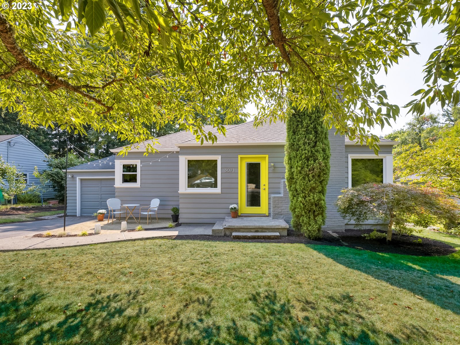 3071 Southwest Flower Terrace Portland, OR 97239 - Photo 1 of 38 Gallery Image 1