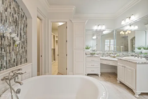 $629,900 | 110 Fernridge Drive, Lafayette, LA 70508