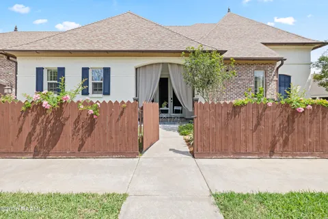 $629,900 | 110 Fernridge Drive, Lafayette, LA 70508