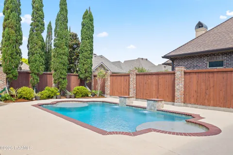 $629,900 | 110 Fernridge Drive, Lafayette, LA 70508