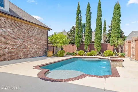 $629,900 | 110 Fernridge Drive, Lafayette, LA 70508