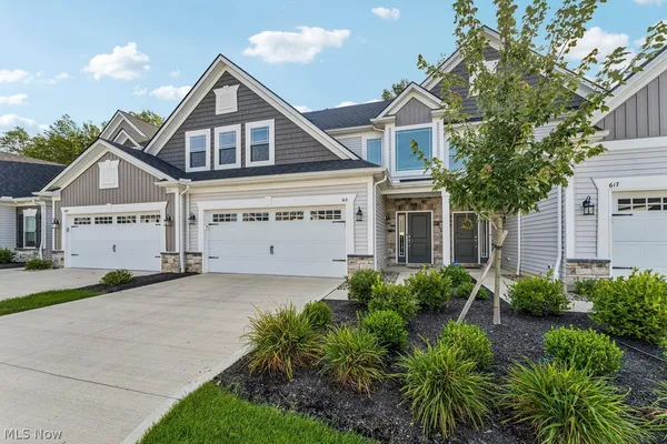 $530,000 | 613 Monteforte Court, Avon Lake, OH 44012