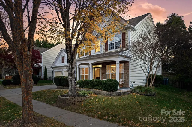 $575,000 | 18015 Harbor Mist Road, Cornelius, NC 28031