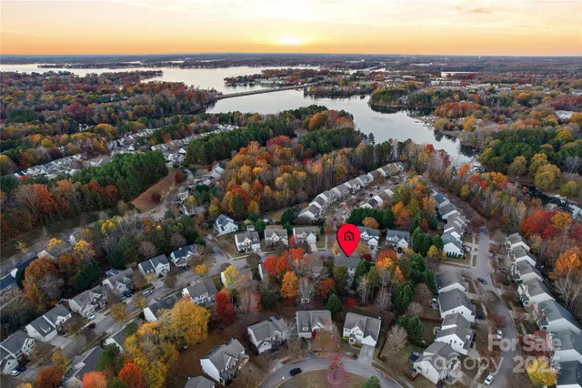 $575,000 | 18015 Harbor Mist Road, Cornelius, NC 28031