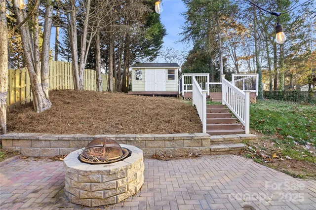 $575,000 | 18015 Harbor Mist Road, Cornelius, NC 28031