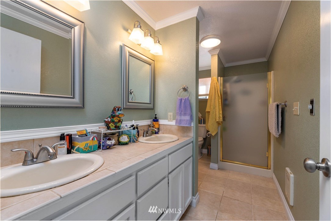 291 East Lombard Road South Grapeview, WA 98546 - Photo 10 of 28 Gallery Image 10