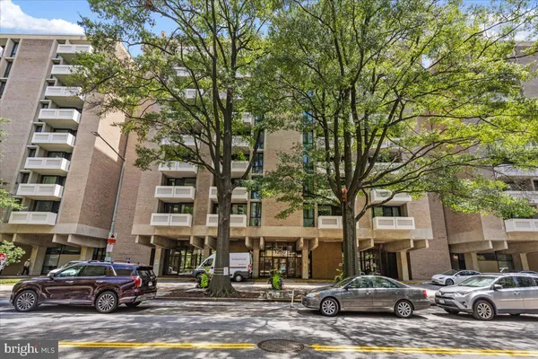 $2,299 | 1250 4th Street Southwest, Unit W413, Washington, DC 20024