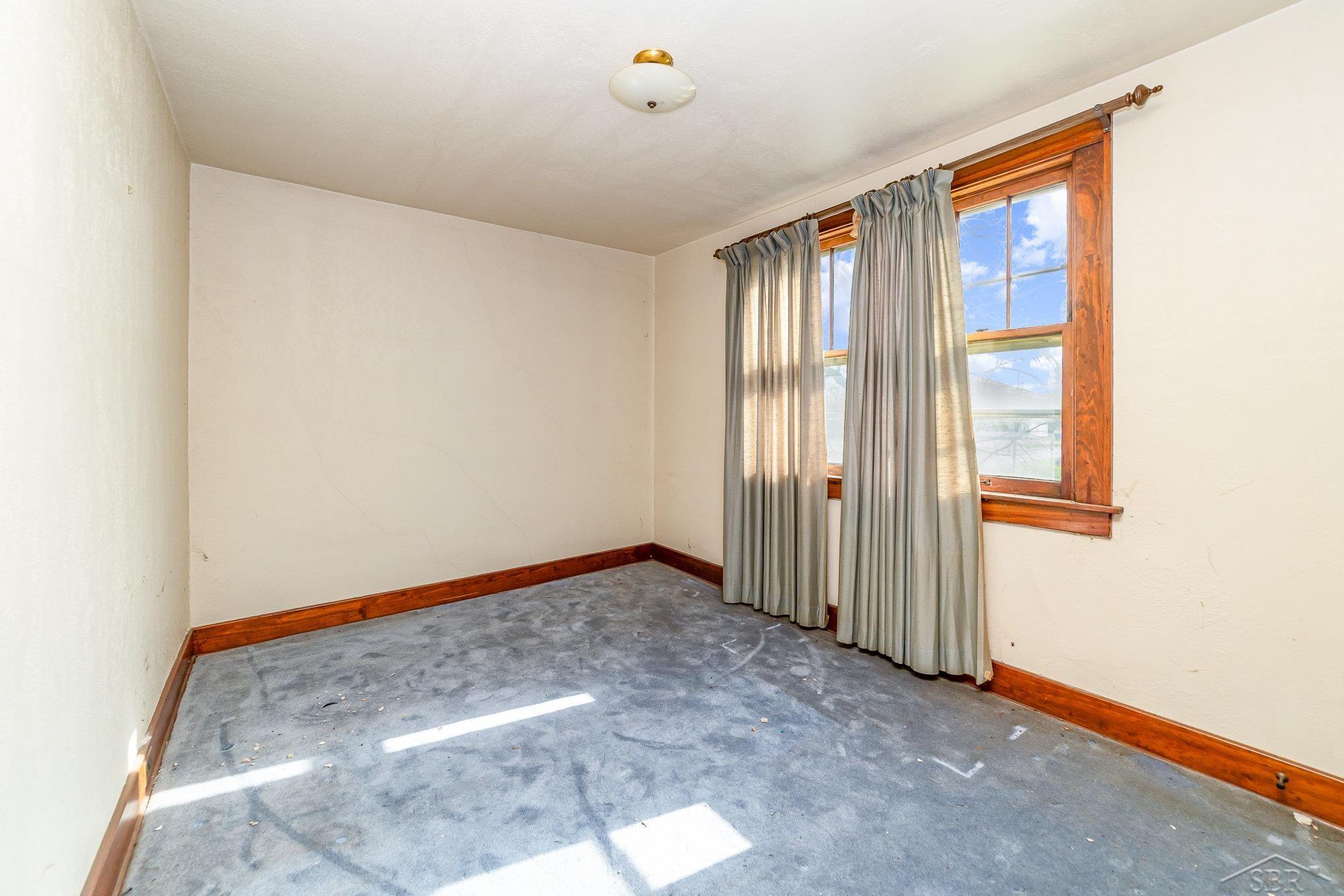 3026 Janes Road Saginaw, MI 48601 - Photo 15 of 24 50173347-c95346b9-445f-46c7-a68b-cf82844d30bf.JPG