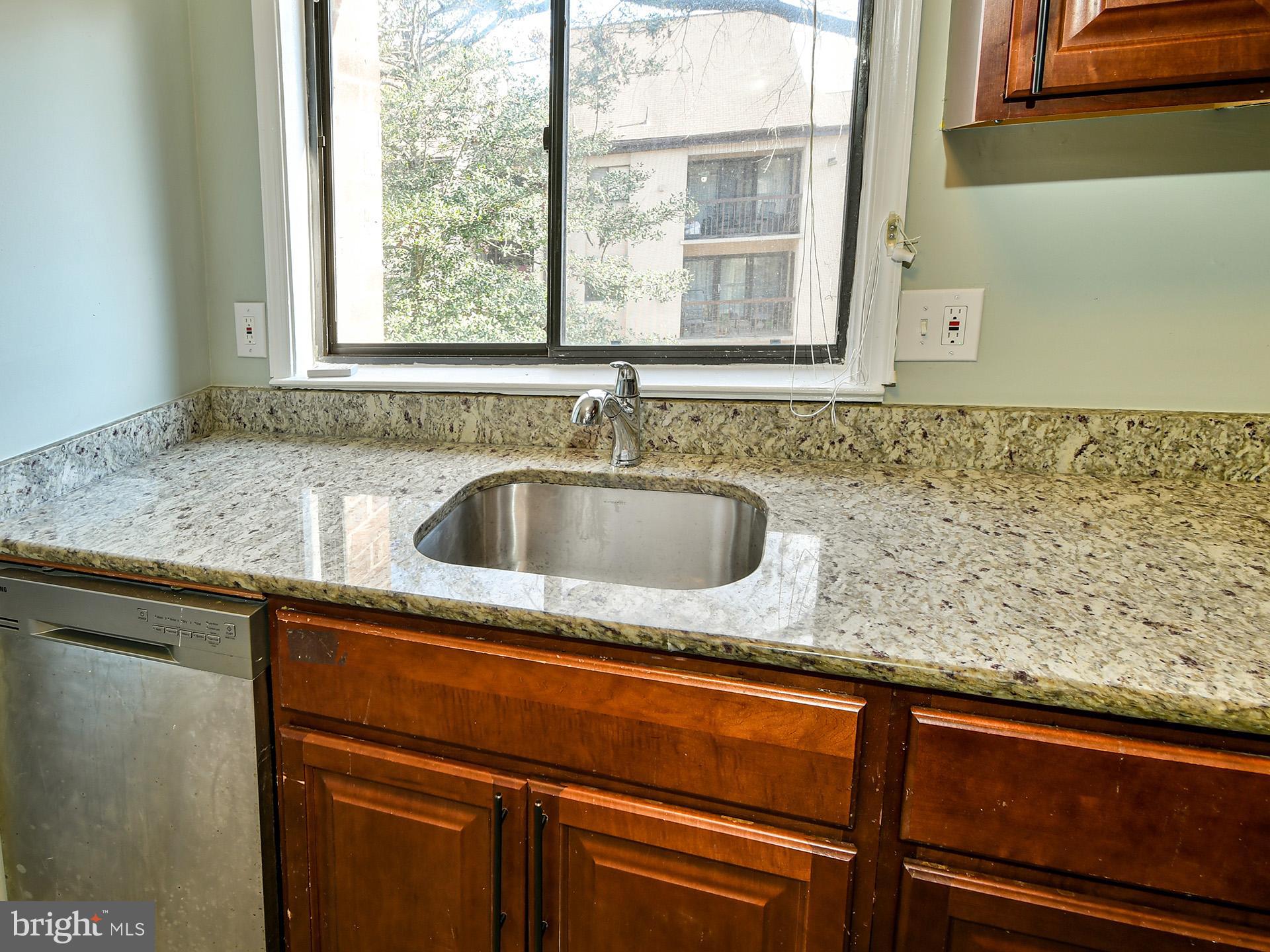 15605 Dorset Road, Unit 202 Laurel, MD 20707 - Photo 9 of 26 Kitchen