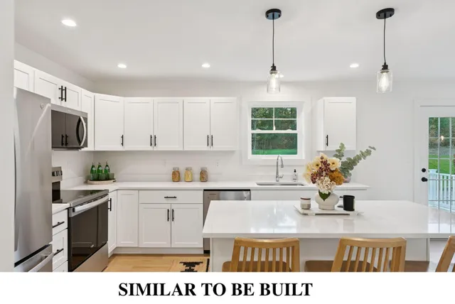 $535,000 | 4 Feldspar Lane, Unit 31, Cumberland Center, ME 04021