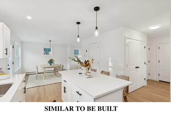 $535,000 | 4 Feldspar Lane, Unit 31, Cumberland Center, ME 04021