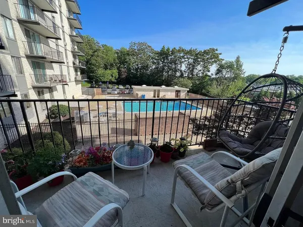 $2,350 | 3245 Rio Drive, Unit 204, Falls Church, VA 22041