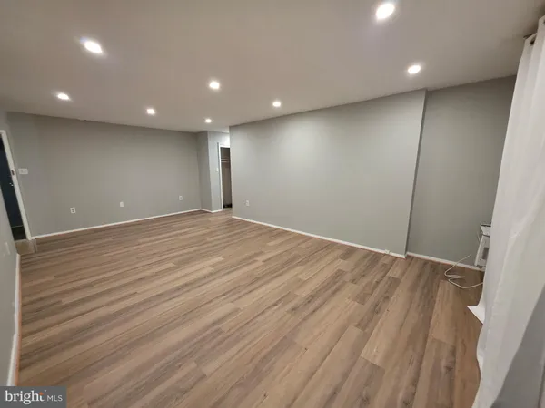 $2,350 | 3245 Rio Drive, Unit 204, Falls Church, VA 22041