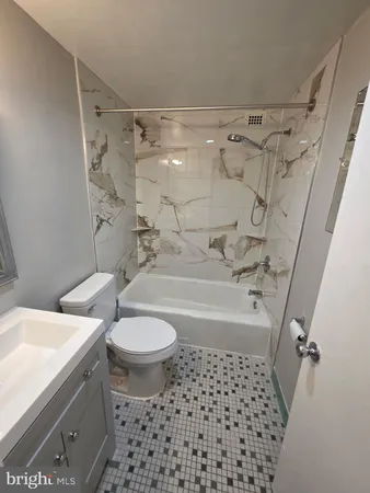 $2,200 | 3245 Rio Drive, Unit 204, Falls Church, VA 22041
