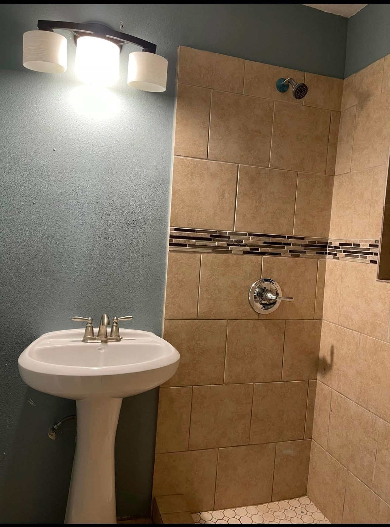 2919 Staples Street Houston, TX 77026 - Photo 4 of 5