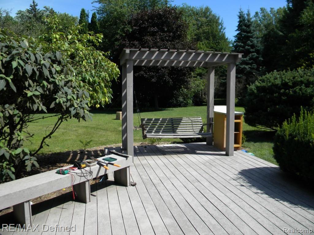 1957 Ansal Drive Rochester, MI 48309 - Photo 17 of 41 9.JPG