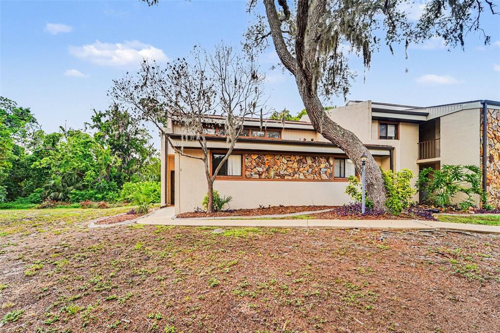 7104 Kirsch Court, Unit 1 New Port Richey, FL 34653 - Photo 4 of 24