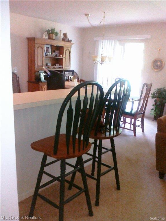 1690 Deepwood Circle, Unit 25 Rochester, MI 48307 - Photo 8 of 12 Breakfast bar
