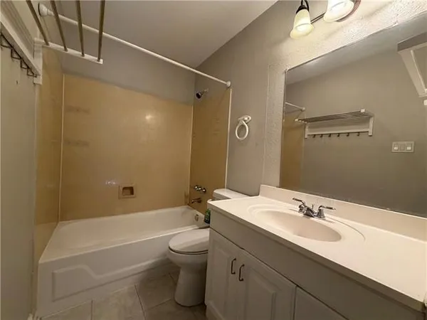 $1,350 | 334 Woodland Drive, Luling, LA 70070