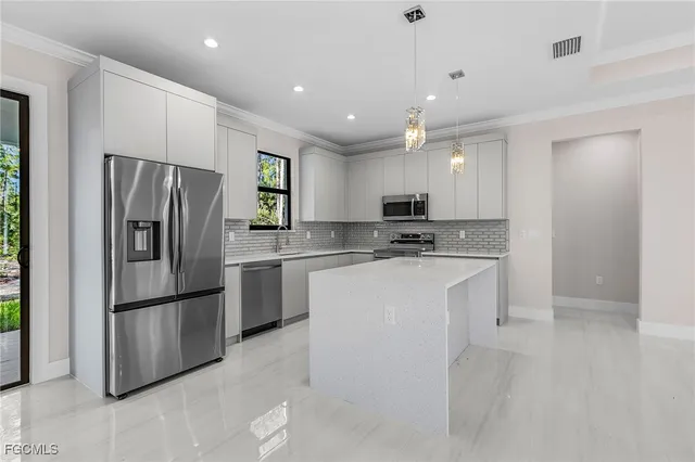 $3,300 | 1332 Desoto Boulevard South, Naples, FL 34117