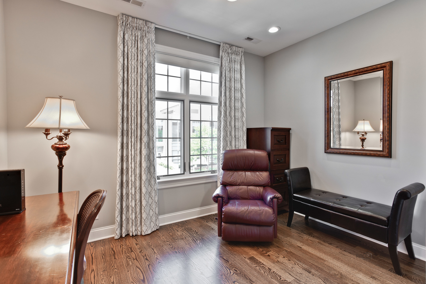 11 South Emerson Street, Unit B Mount Prospect, IL 60056 - Photo 23 of 36