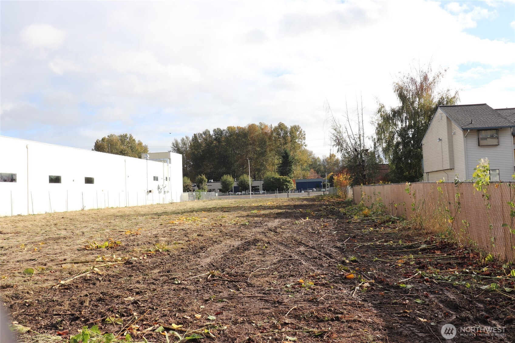 23809 West Valley Highway Kent, WA 98032 - Photo 16 of 23 a view of a outdoor space