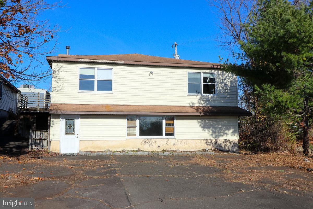 657 Red Lion Road Huntingdon Valley, PA 19006 - Photo 8 of 11 Gallery Image 8