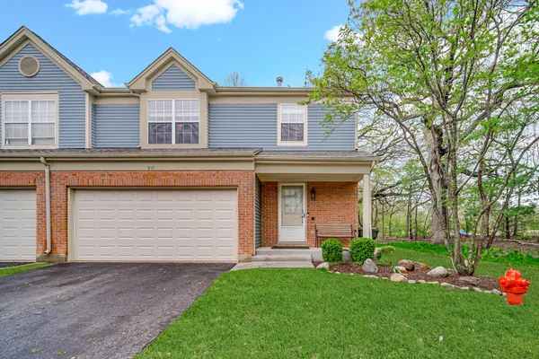 $289,900 | 915 Old Oak Circle, Algonquin, IL 60102
