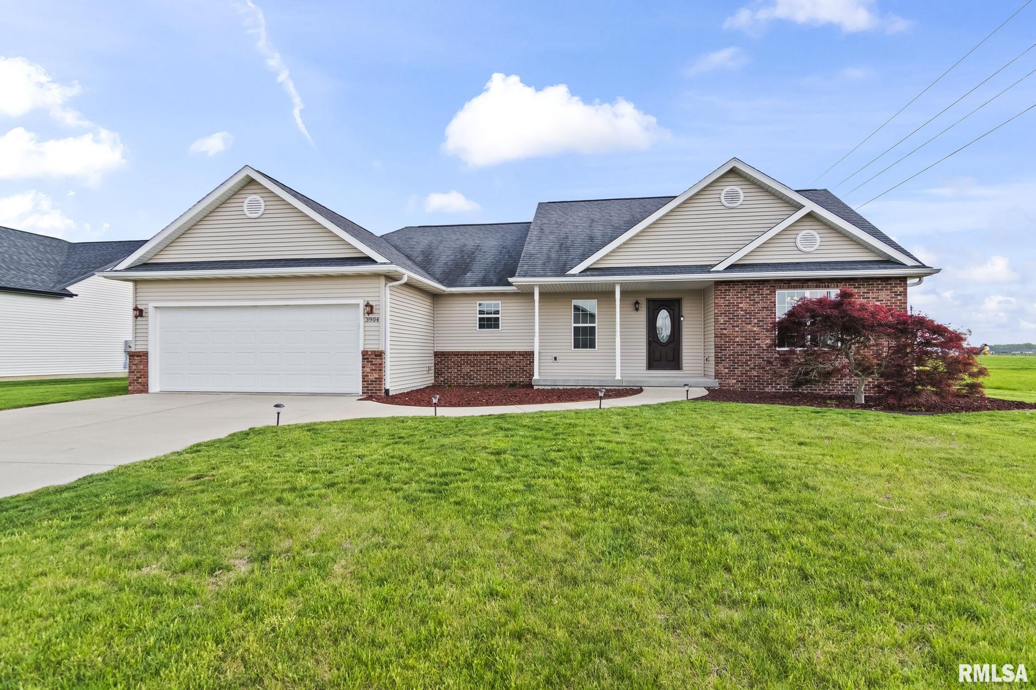 3904 Peach Tree Drive Springfield, IL 62711 - Photo 2 of 40