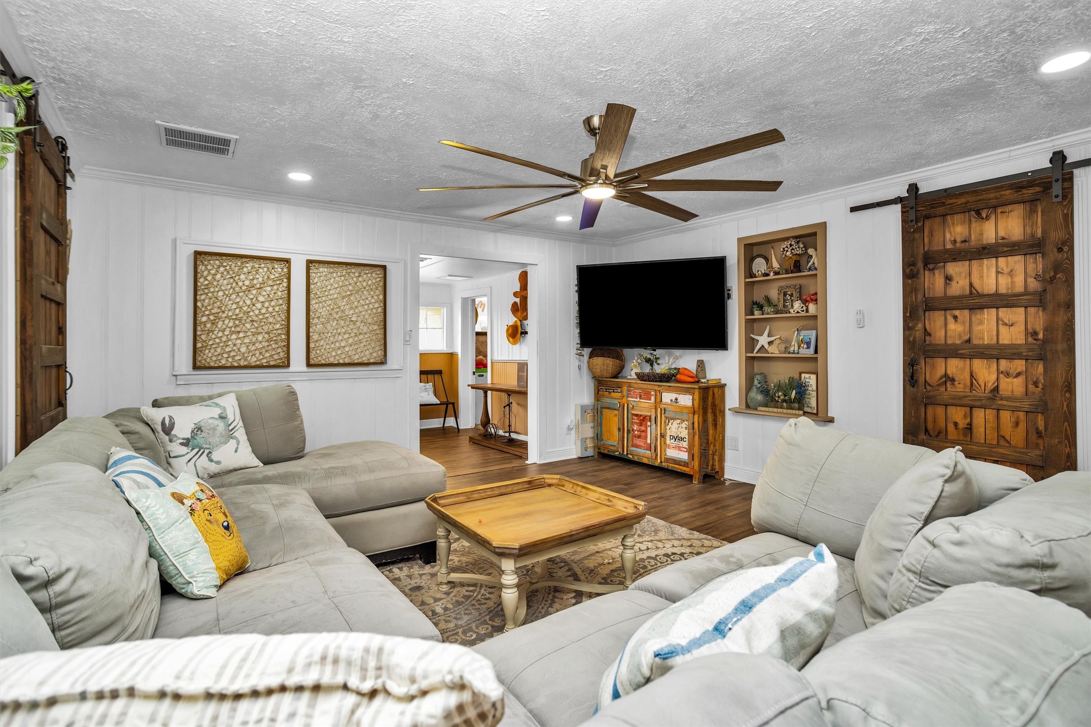 631 Clear Lake Road Clear Lake Shores, TX 77565 - Photo 13 of 29 staged