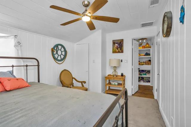 $319,000 | 631 Clear Lake Road, Clear Lake Shores, TX 77565